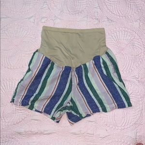 Maternity shorts